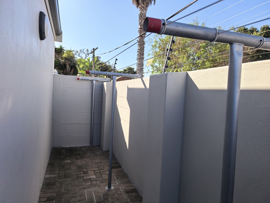 To Let 1 Bedroom Property for Rent in Beachfront Western Cape